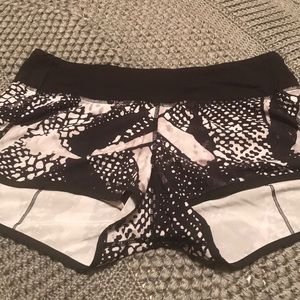Lululemon Speed Shorts size 8
